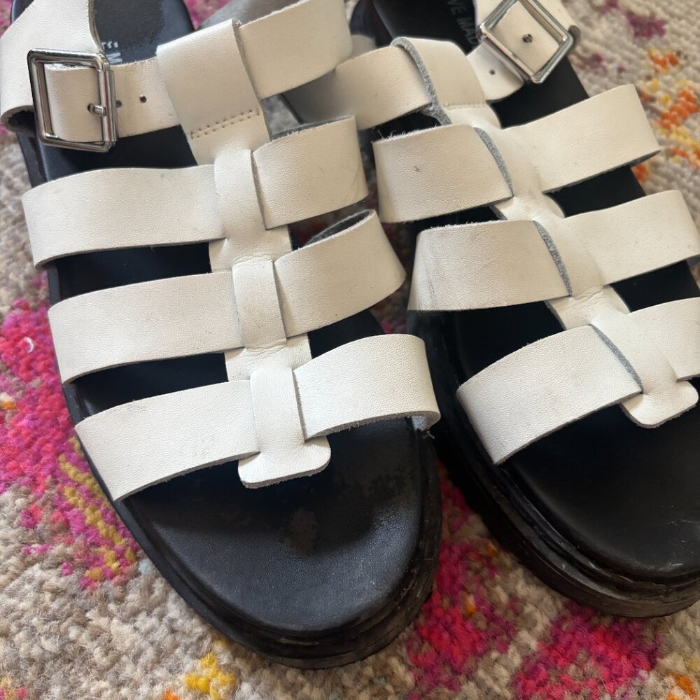 Steve Madden • white fisherman sandals - Picture 7 of 9